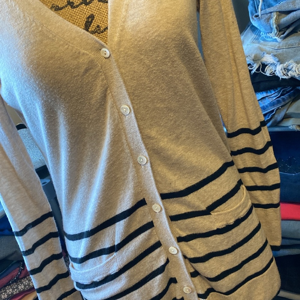 Victoria’s Secret cardigan sweater size women’s small - Picture 5 of 11